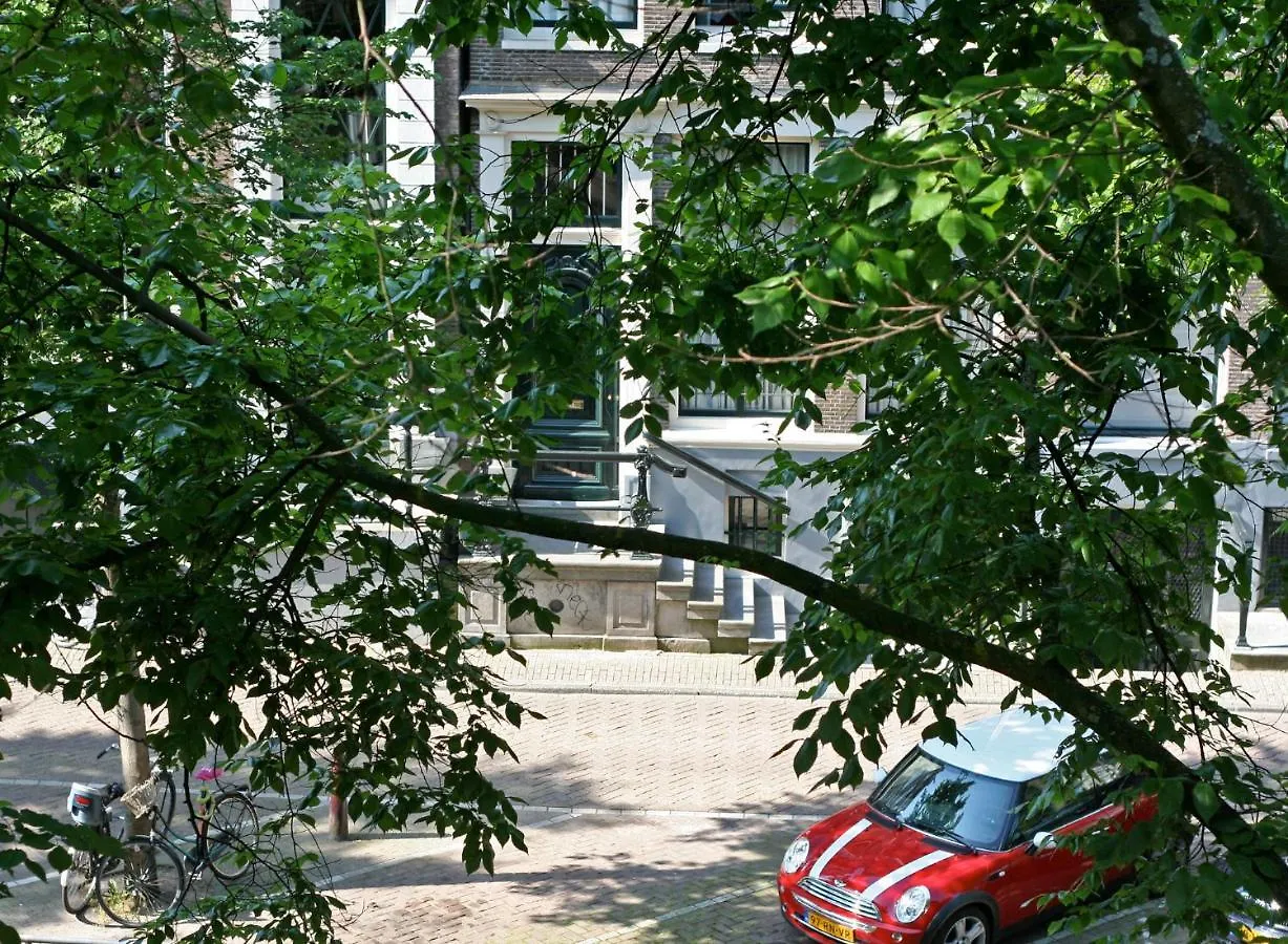 Casa Luna Amsterdam Bed & Breakfast